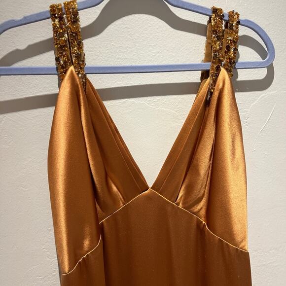 Kevan Hall beaded double strap gown - Picture 3 of 13